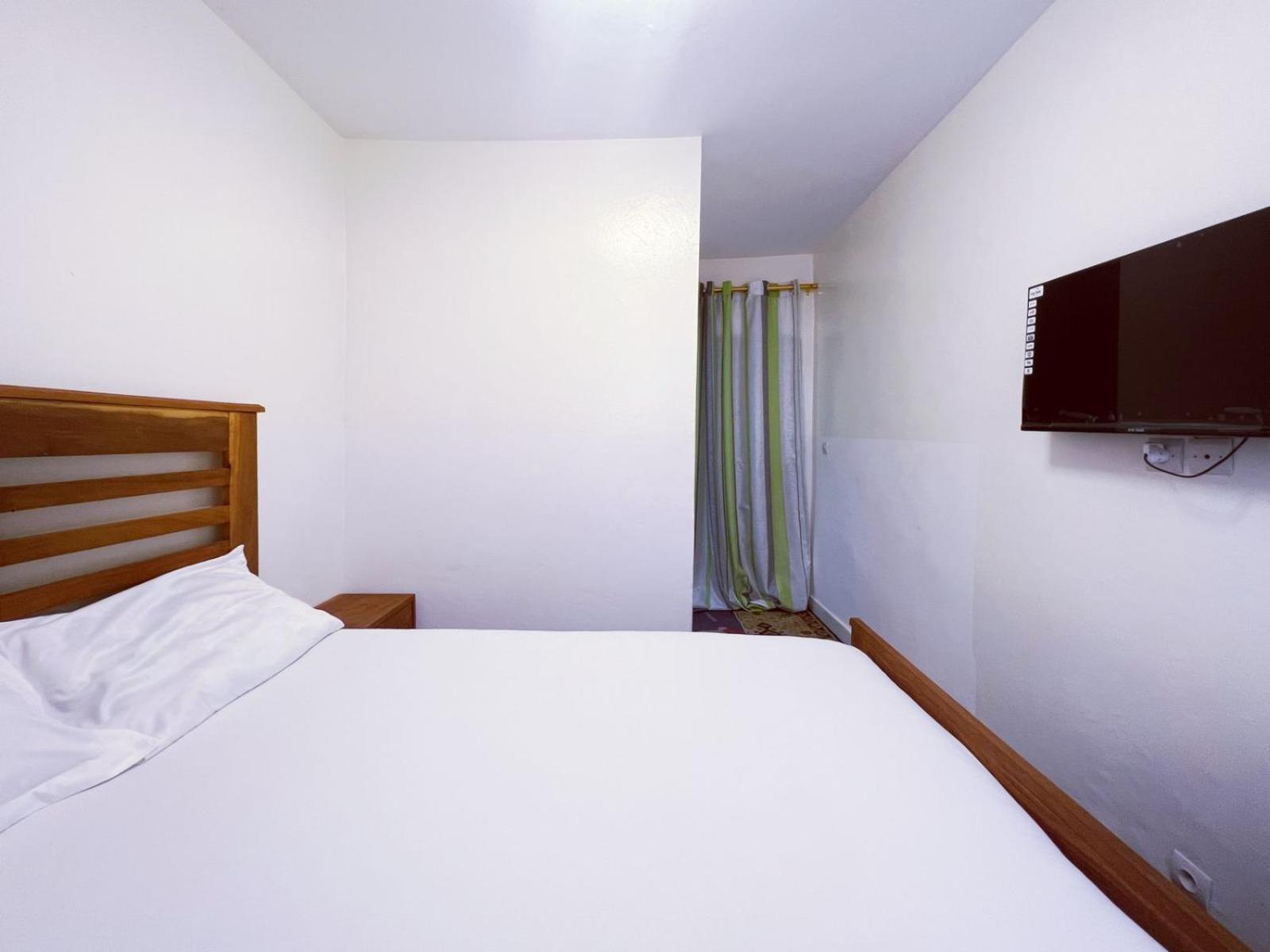 Residence Kane Diallo- Appartements Elegants Et Centraux A 达喀尔 外观 照片