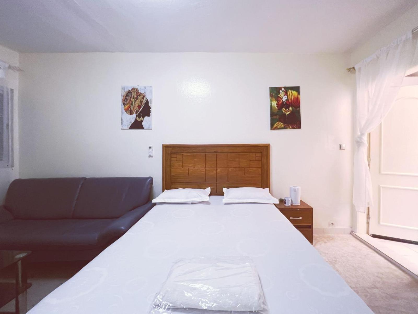 Residence Kane Diallo- Appartements Elegants Et Centraux A 达喀尔 外观 照片