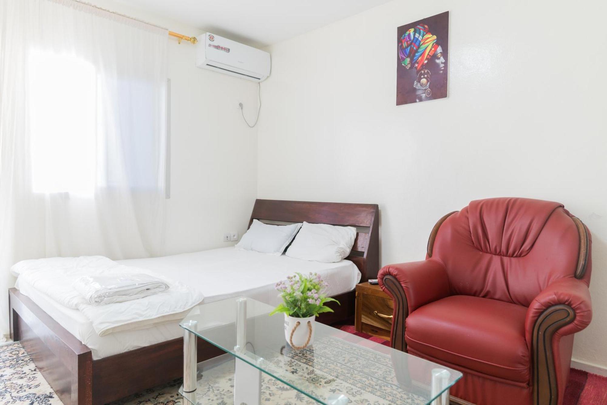 Residence Kane Diallo- Appartements Elegants Et Centraux A 达喀尔 外观 照片