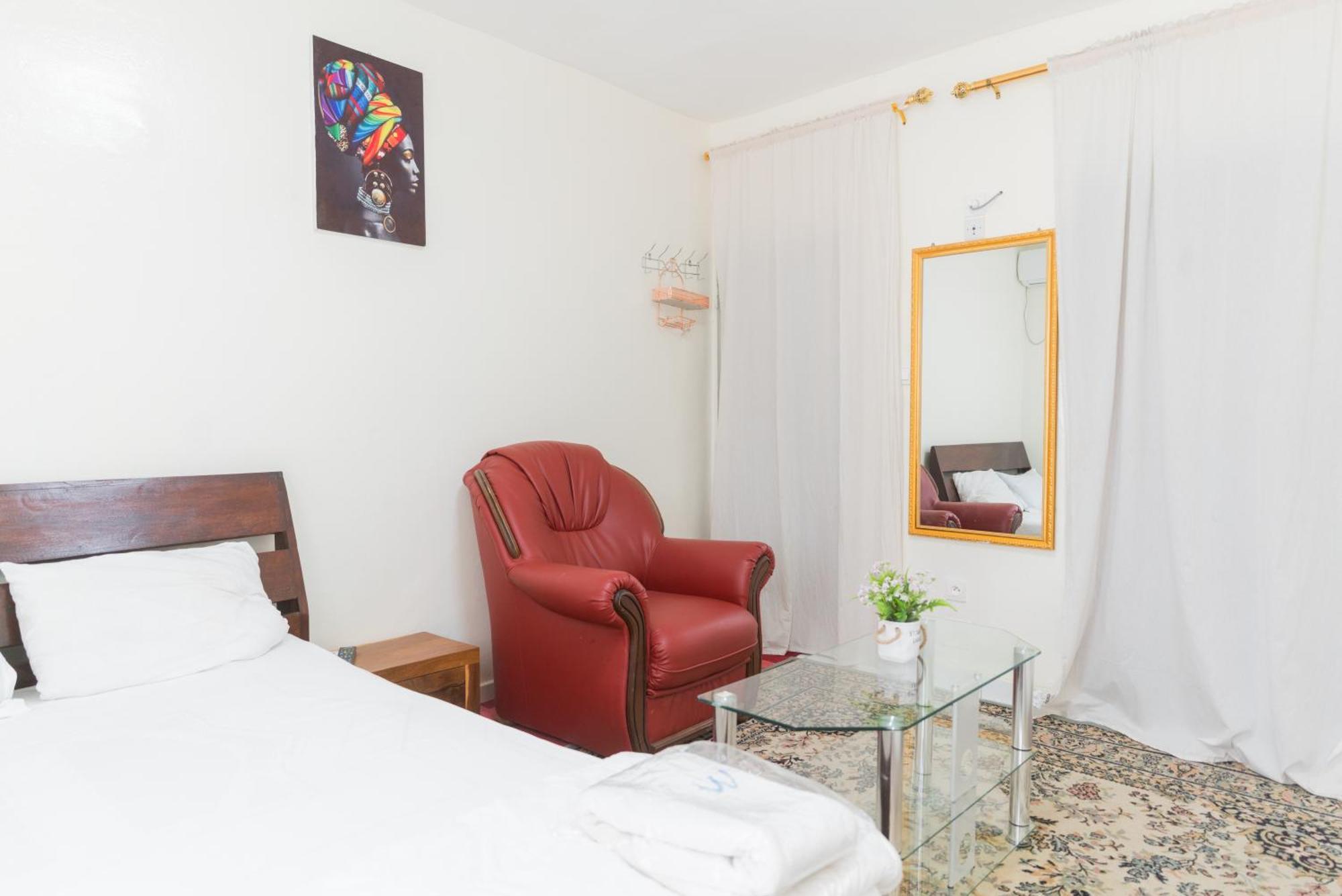 Residence Kane Diallo- Appartements Elegants Et Centraux A 达喀尔 外观 照片
